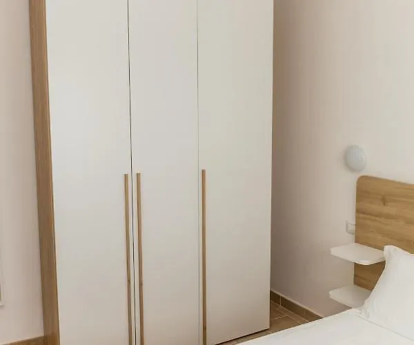 Vastomare - Marina فاستو