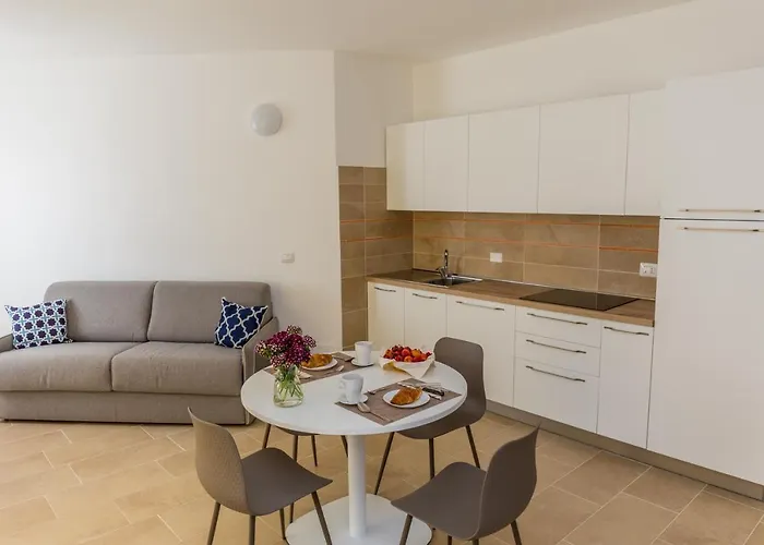 Vastomare - Marina * فاستو