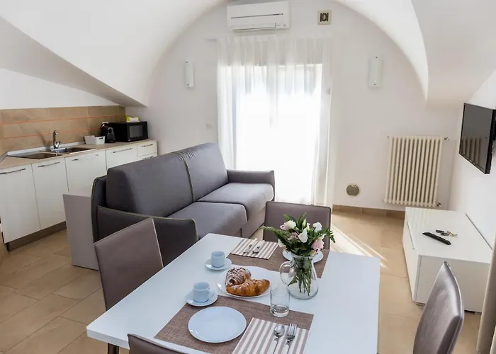 Vastomare - Marina * فاستو