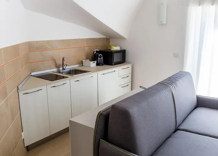 Vastomare - Marina Daire